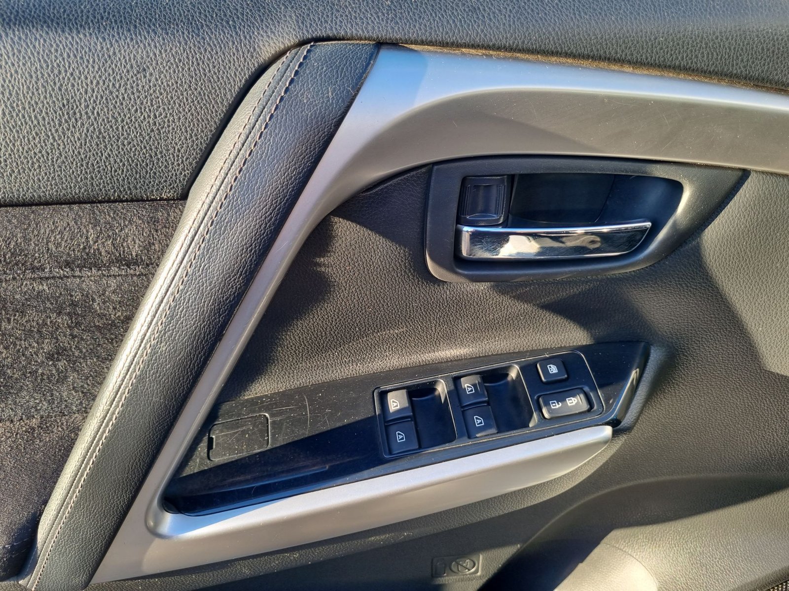 Mitsubishi MONTERO SPORT 2.4 AUT 2022 - Imagen 19 de 20