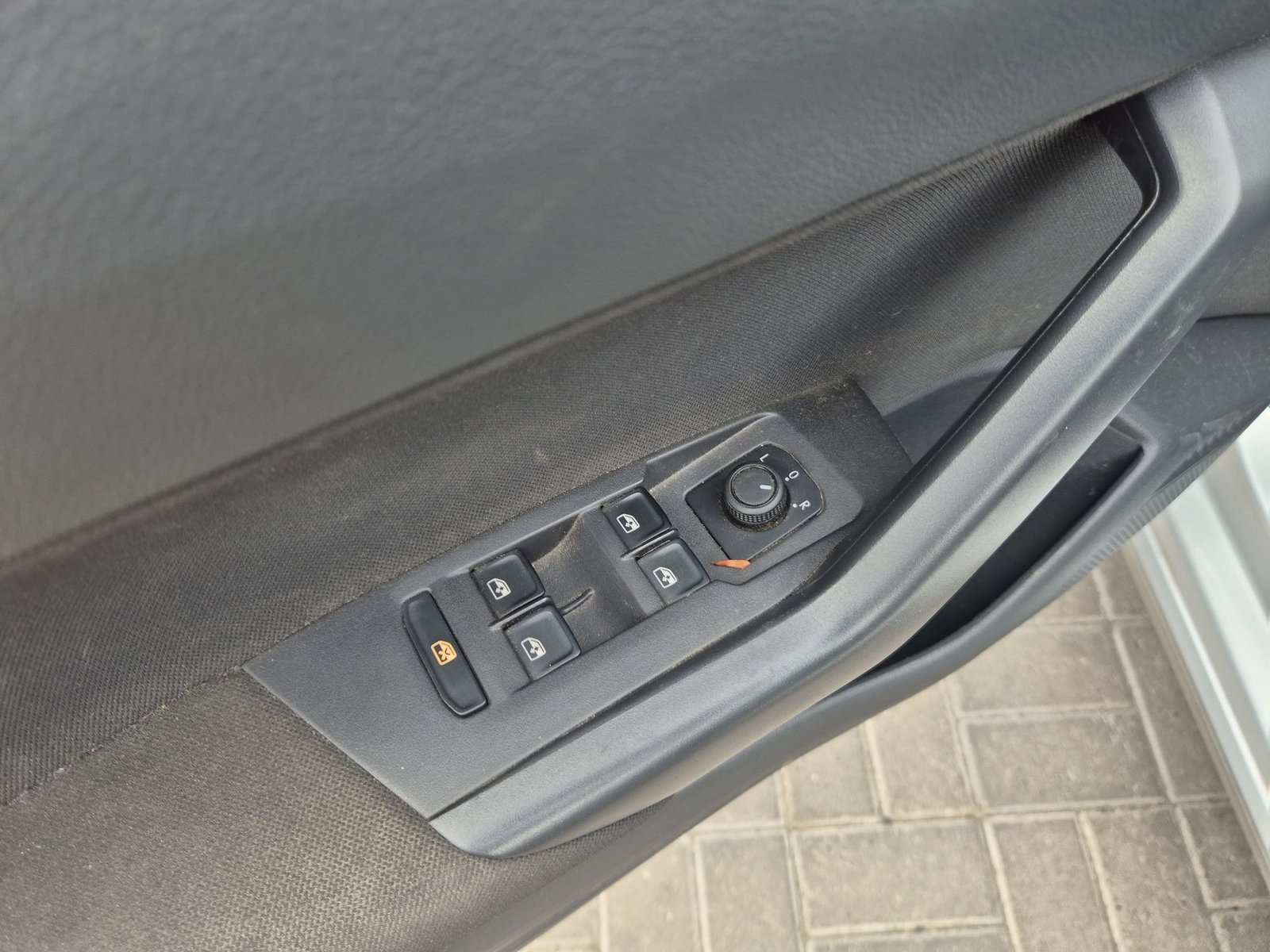 Volkswagen VIRTUS TSI 1.0 AUT 2024 - Imagen 17 de 20