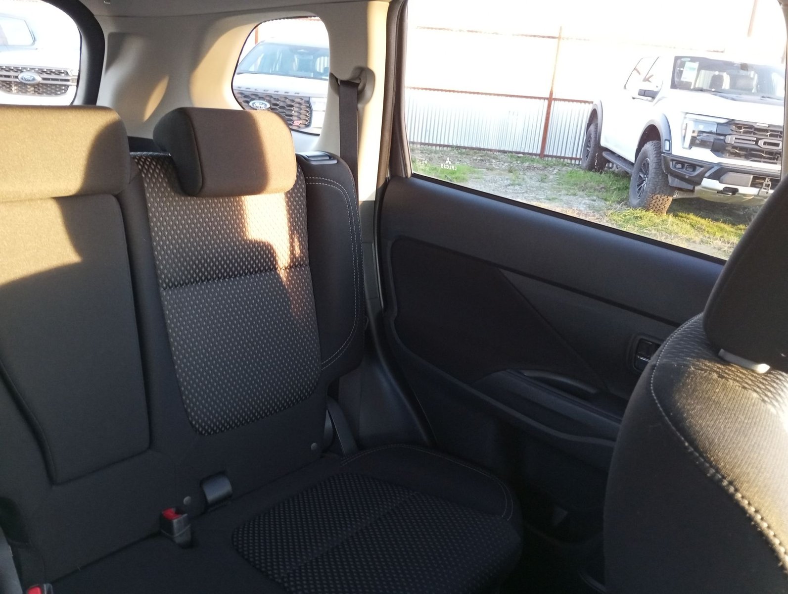 Mitsubishi OUTLANDER NEW OUTLANDER 2.0 AUT 2019 - Imagen 12 de 20