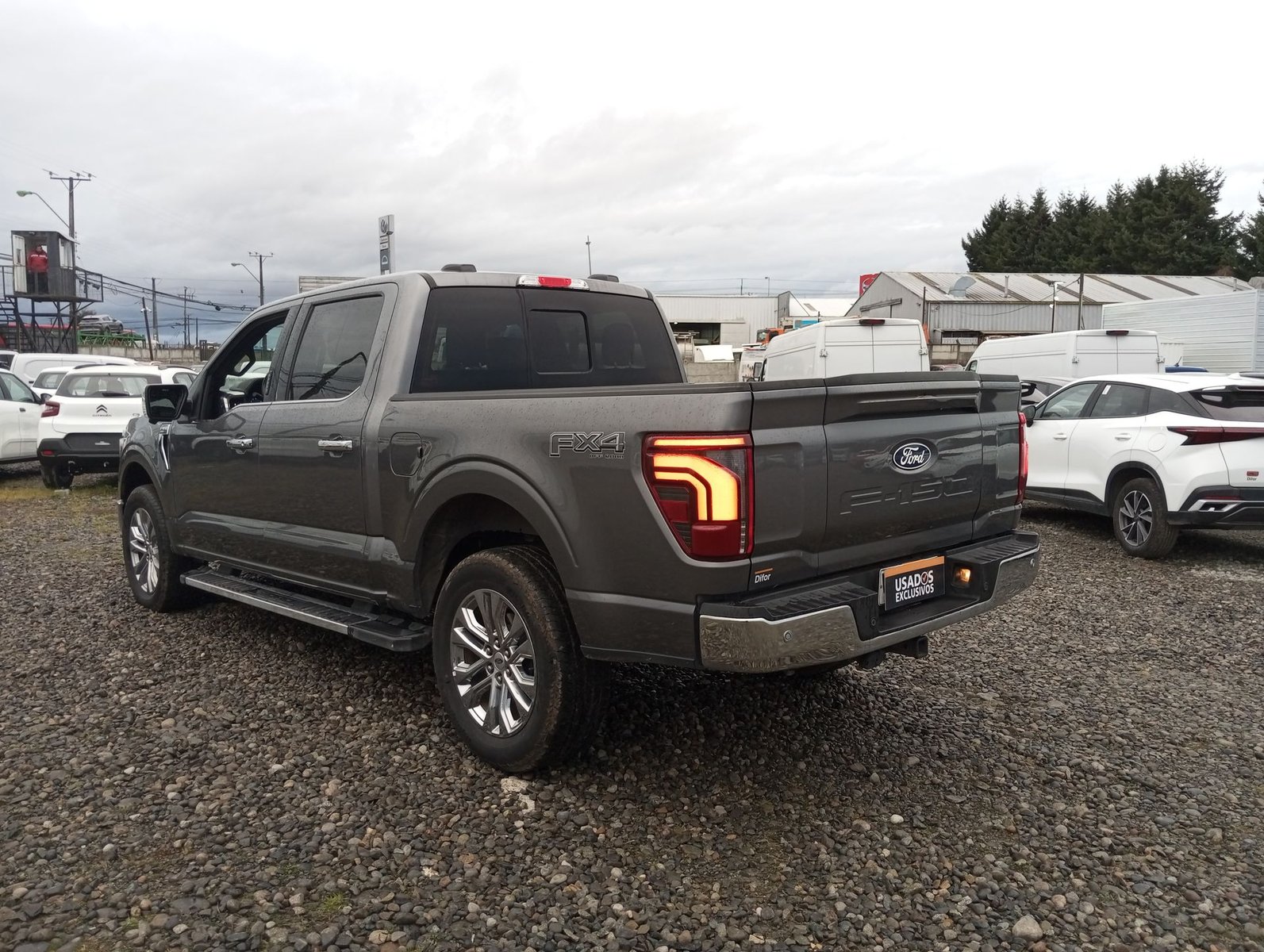 Ford F-150 F150 LARIAT LUX 4X4 5.0 AUT 2025 - Imagen 6 de 20