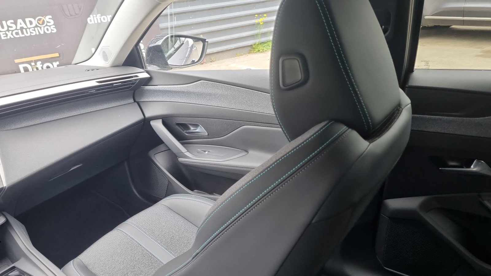 Peugeot 308 PURETECH 1.2 AUT 2025 - Imagen 15 de 15