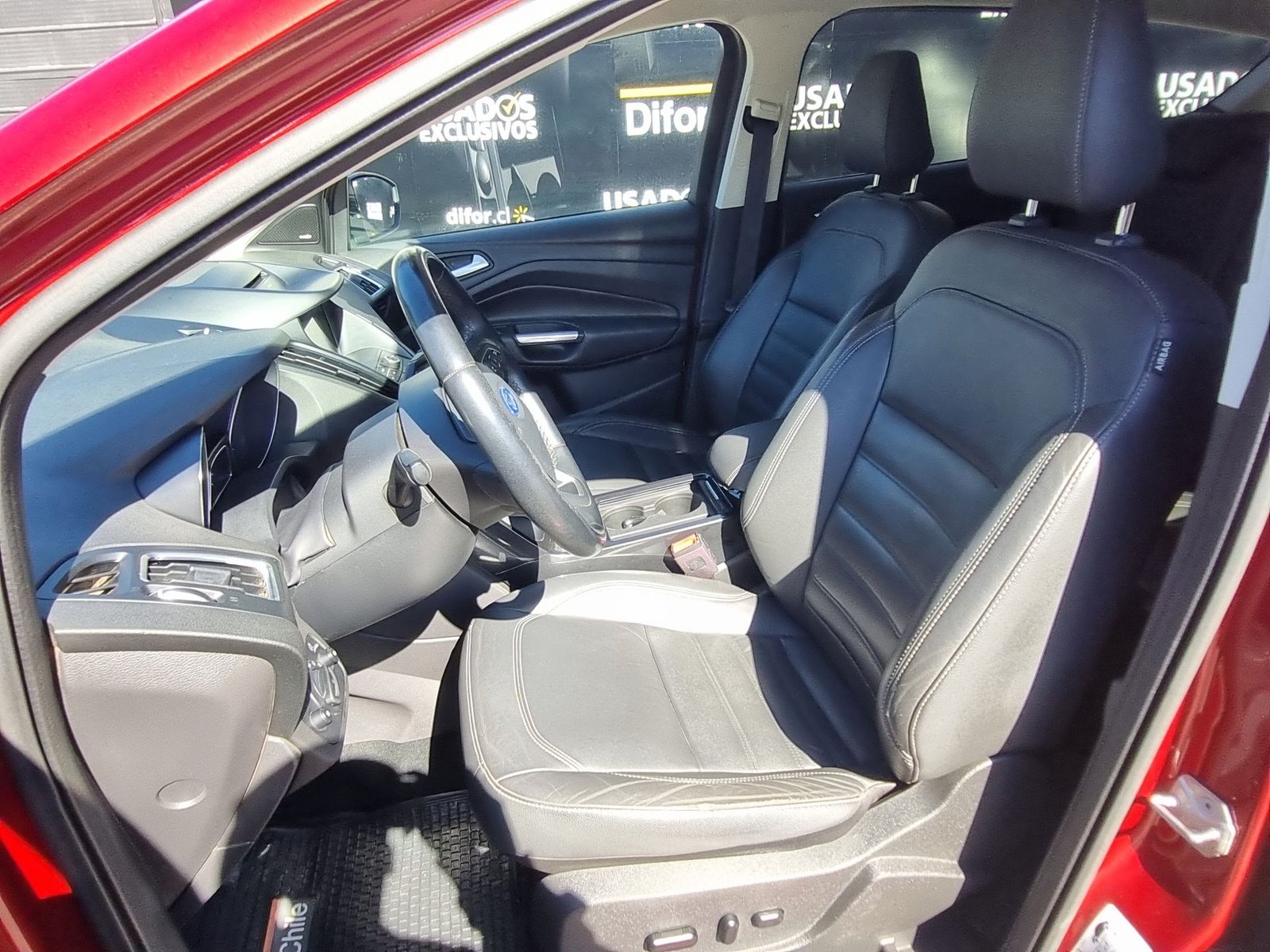 Ford ESCAPE TITANIUM AWD 2.0 AUT 2020 - Imagen 17 de 20