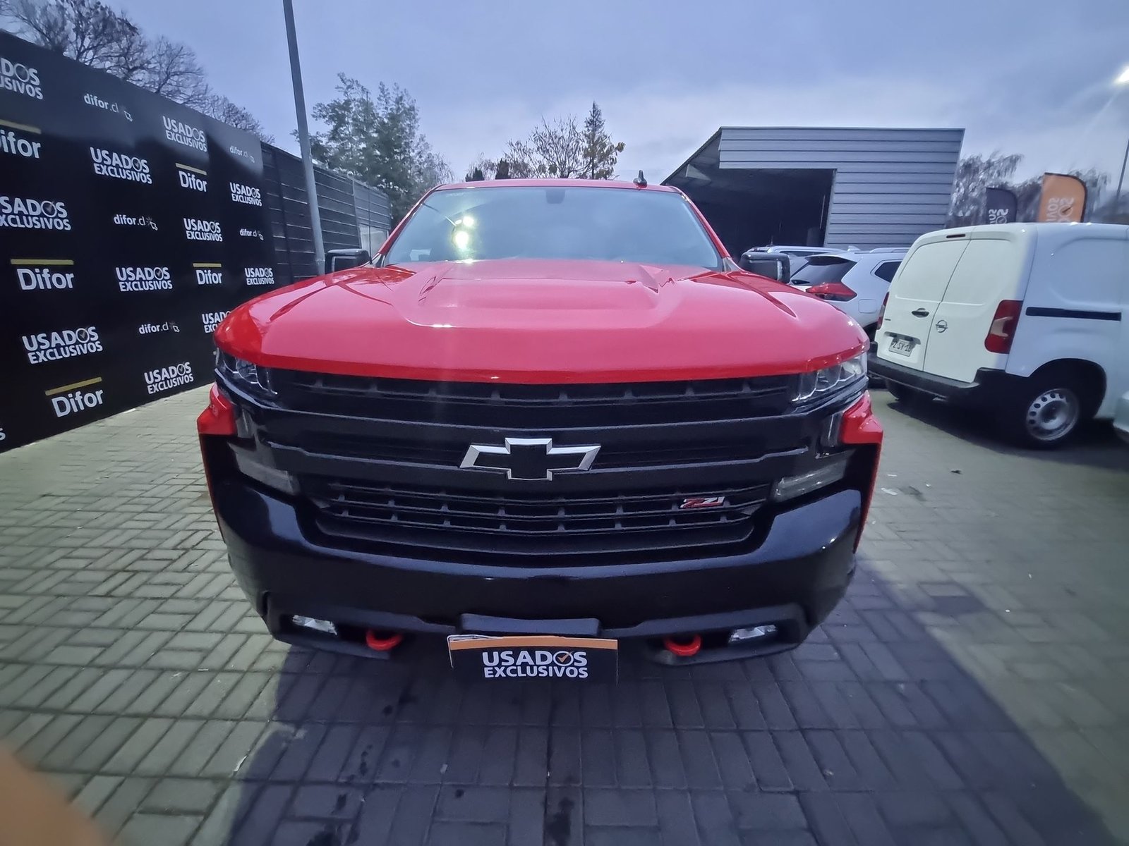 Chevrolet SILVERADO DCAB 4X4 5.3 AT 2021 - Imagen 3 de 20