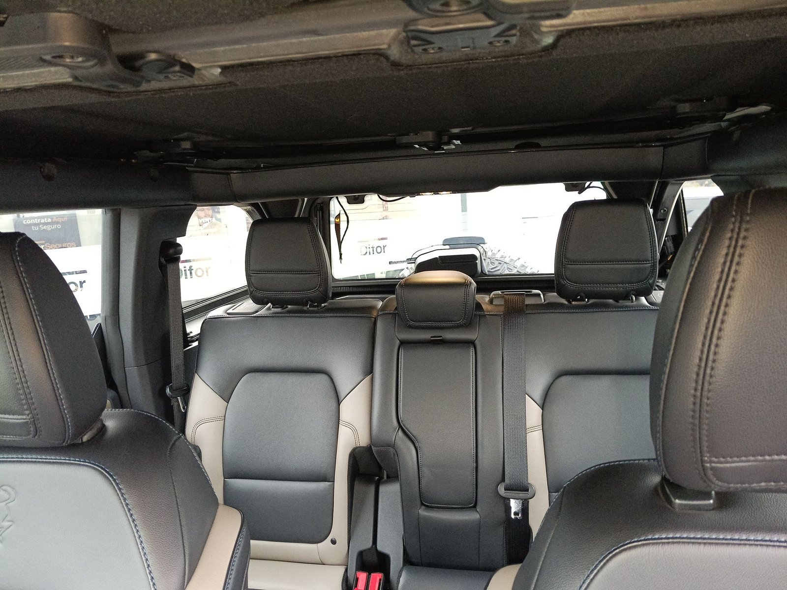 Ford BRONCO WILDTRAK 4X4 2.7 AUT 2025 - Imagen 13 de 20