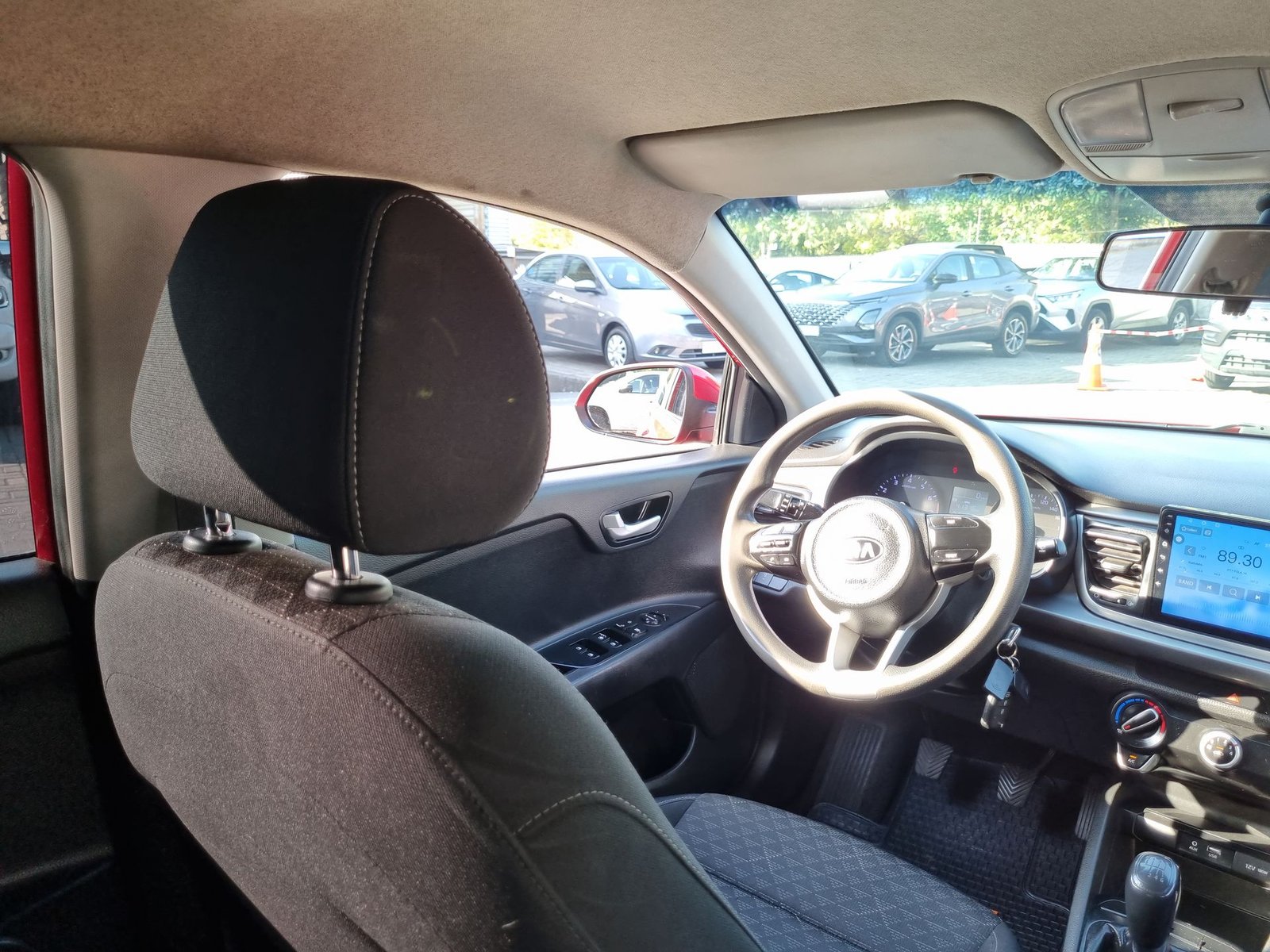 Kia RIO 4 LX 1.4 2019 - Imagen 15 de 20