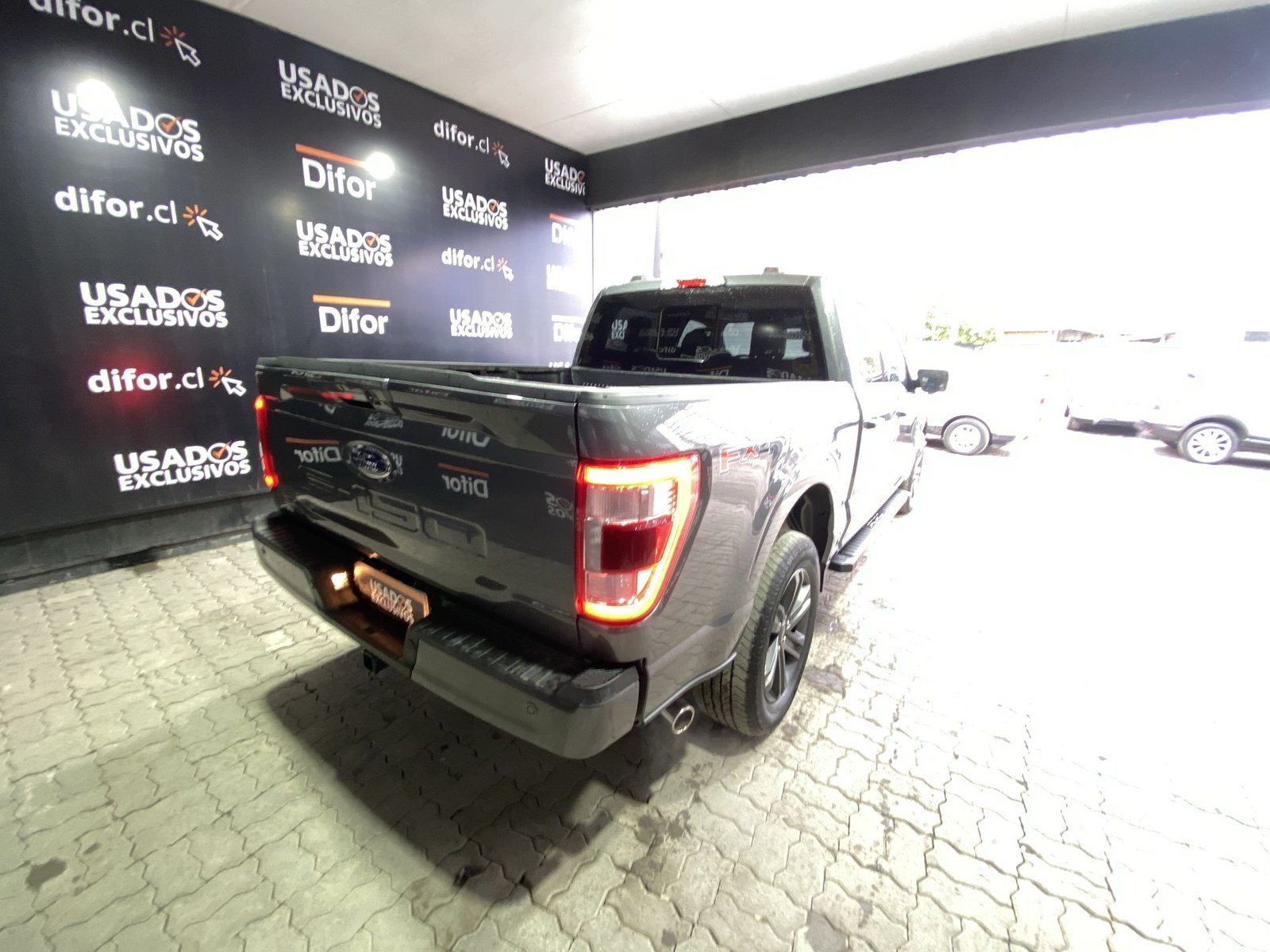 Ford F-150 F150 LARIAT SPORT 4X4 5.0L AUT 2024 - Imagen 9 de 20