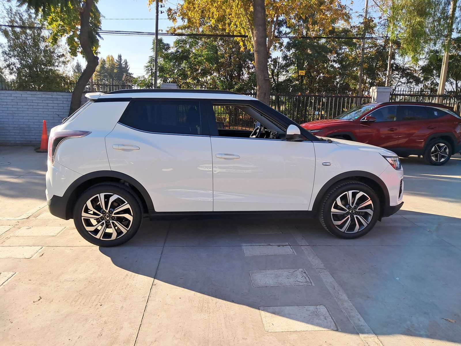 Ssangyong TIVOLI GLX 1.6 2023 - Imagen 9 de 20