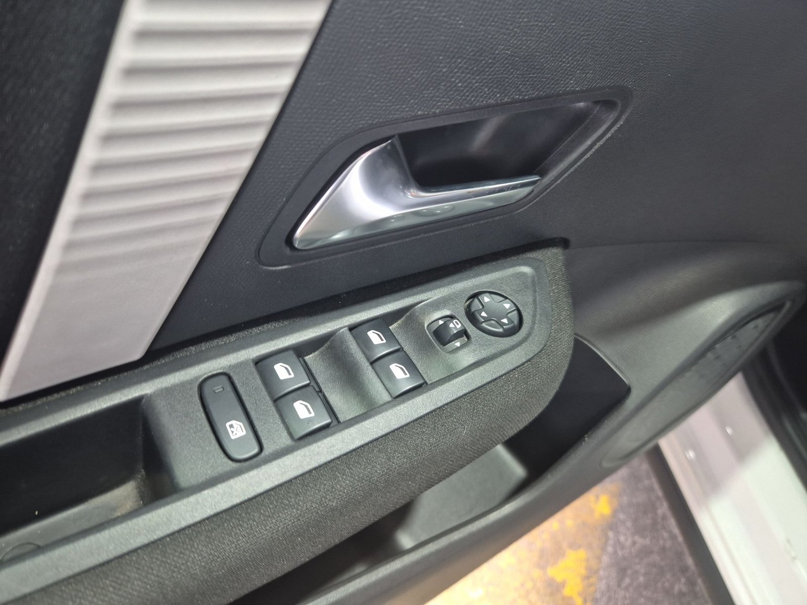 Citroen C4 1.2 AT 2022 - Imagen 17 de 20