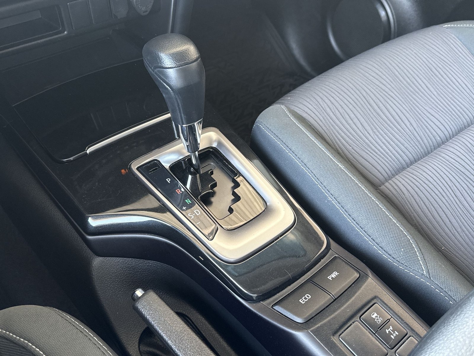 Toyota FORTUNER SRV 2.7 AUT 2023 - Imagen 20 de 20