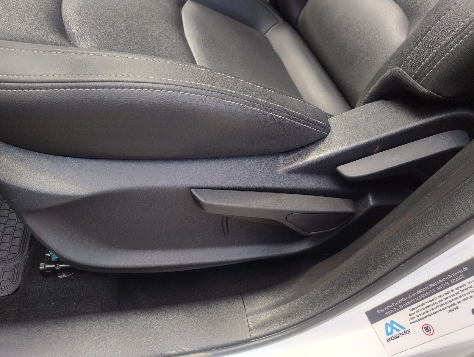 Kaiyi KYX3 CVT 1.5 AUT 2024 - Imagen 18 de 20