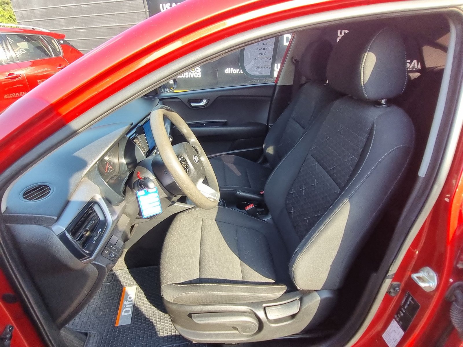Kia RIO 4 LX 1.4 2019 - Imagen 17 de 20