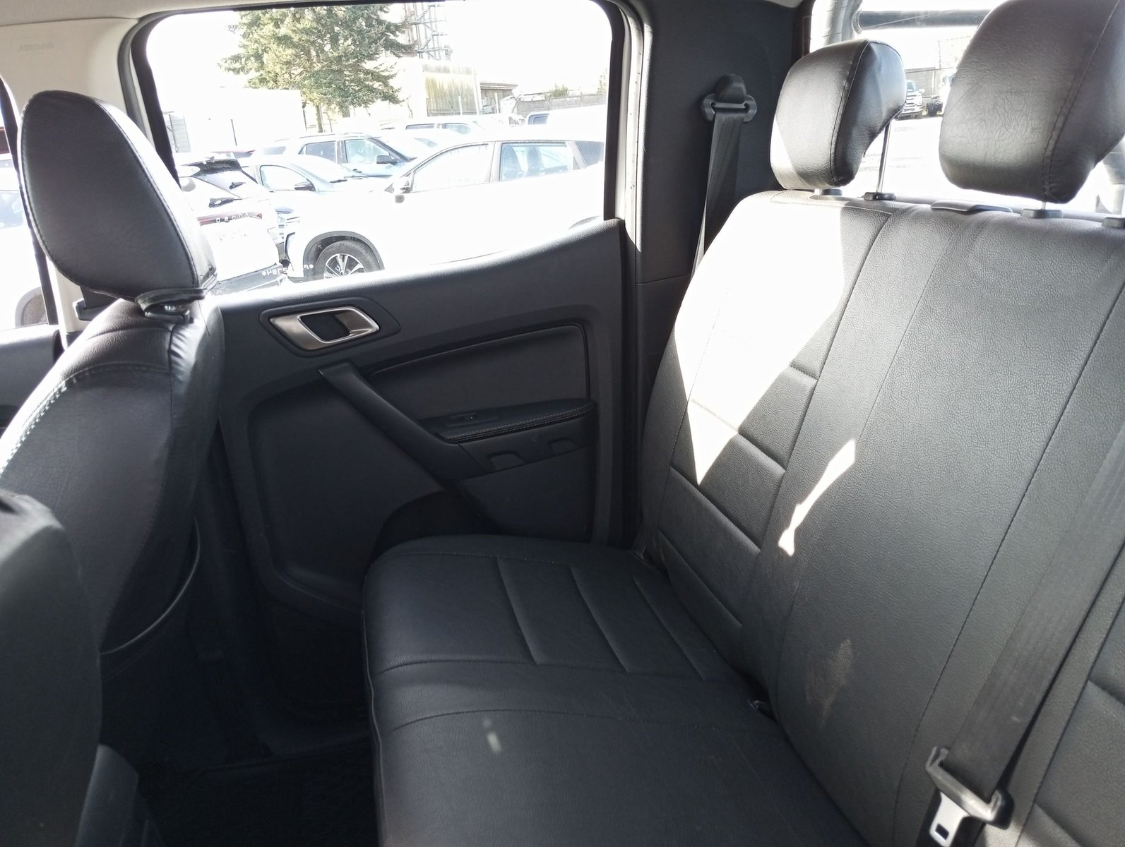 Ford RANGER DCAB XLT 3.2 2023 - Imagen 10 de 15