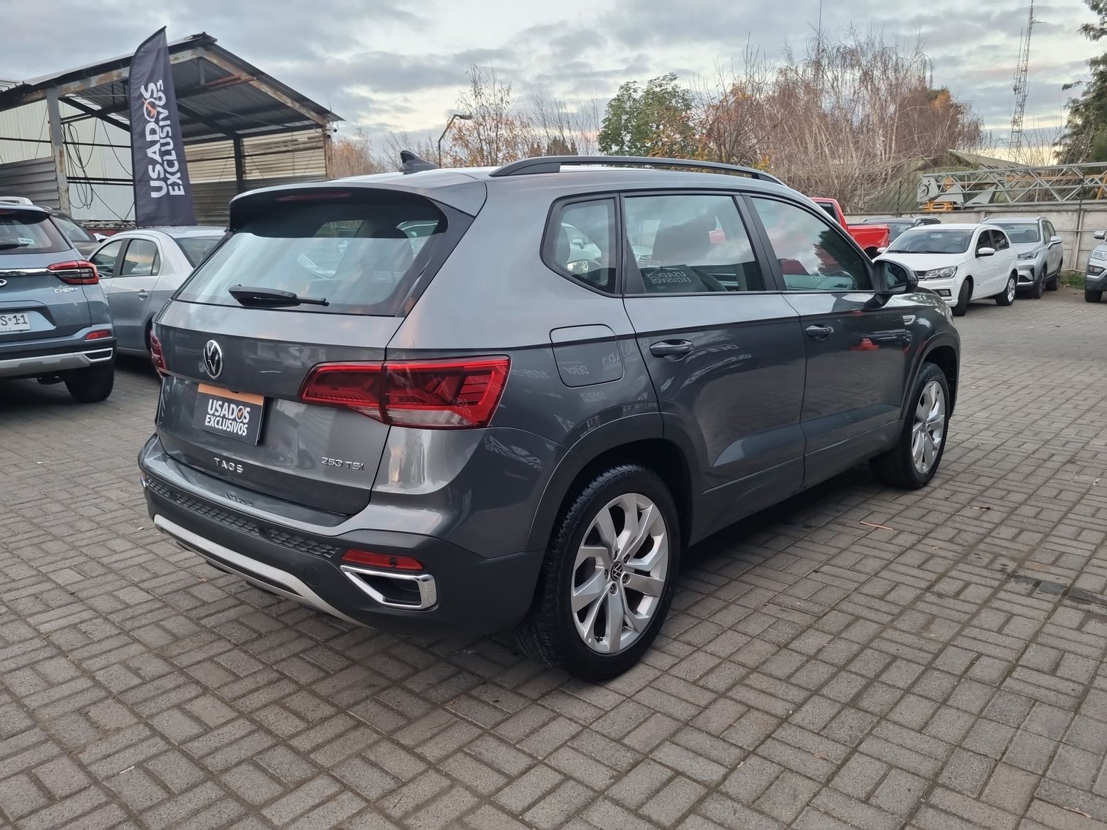 Volkswagen TAOS TSI 1.4 AT 2023 - Imagen 8 de 20