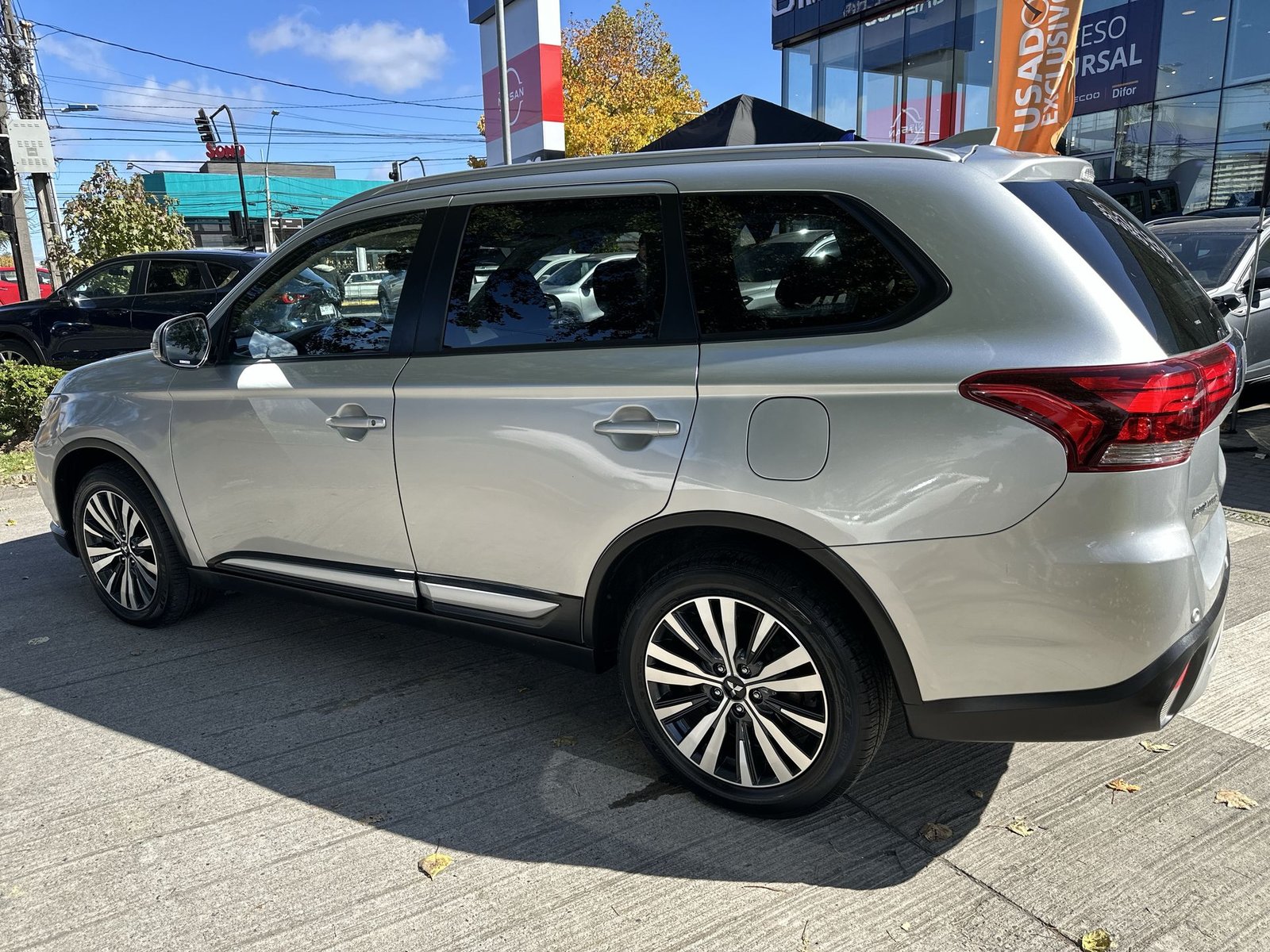 Mitsubishi OUTLANDER CVT 2.0 AUT 2023 - Imagen 7 de 20