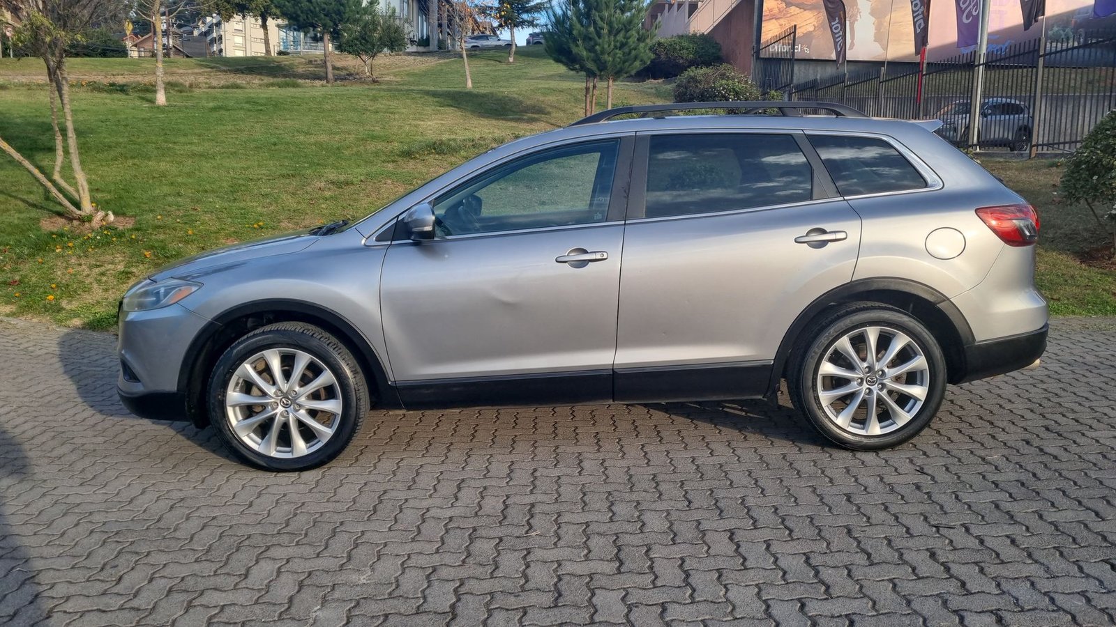 Mazda CX-9 CX 9 R 4X4 3.7 AT 2014 - Imagen 6 de 15