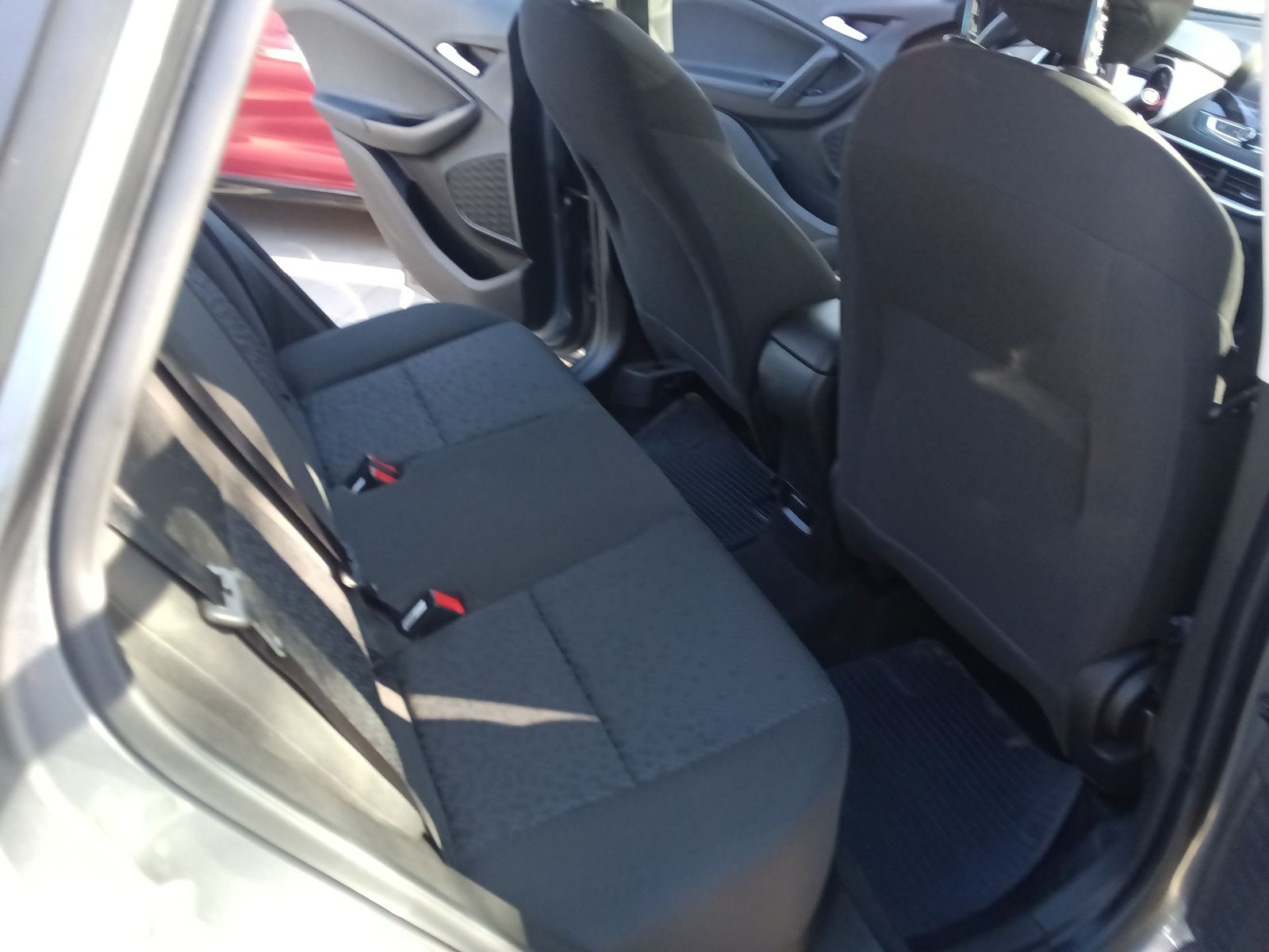 Chevrolet TRACKER 1.2T 2022 - Imagen 12 de 15