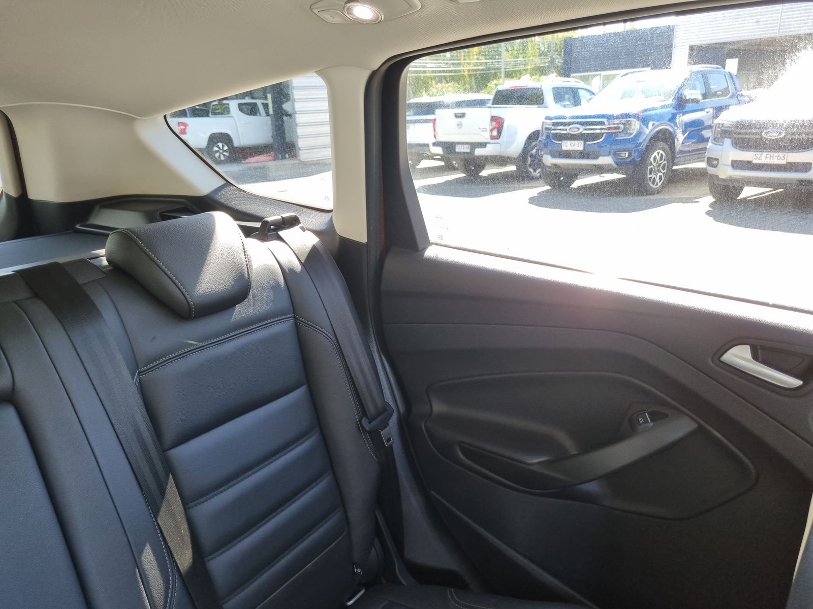 Ford ESCAPE TITANIUM AWD 2.0 AUT 2020 - Imagen 14 de 20