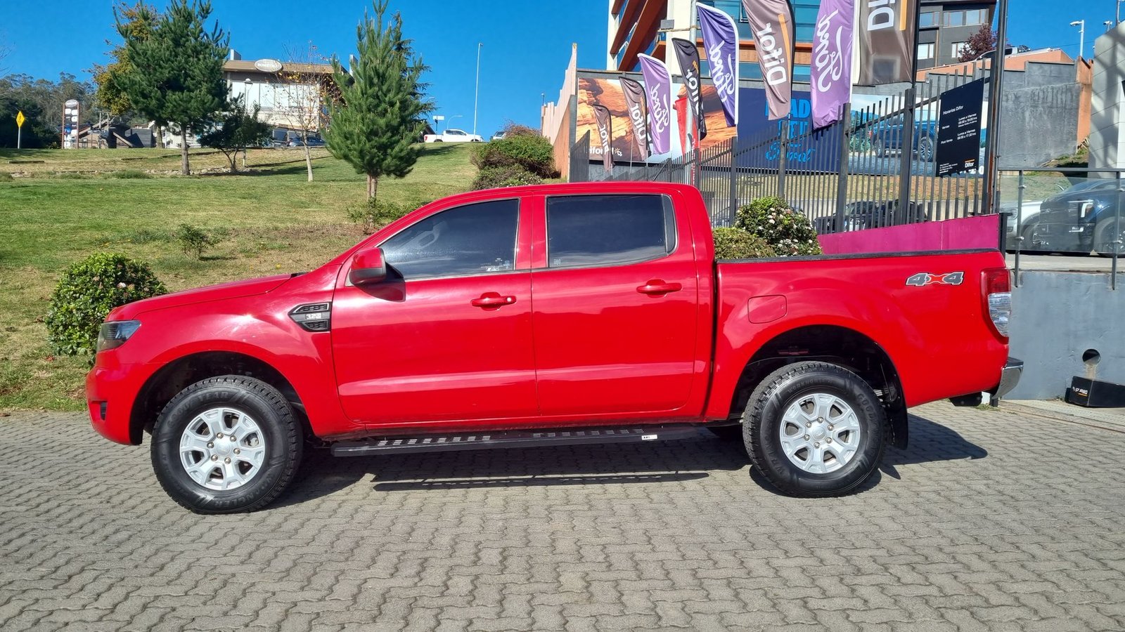 Ford RANGER XLS DCAB 4X4 3.2 2023 - Imagen 6 de 15