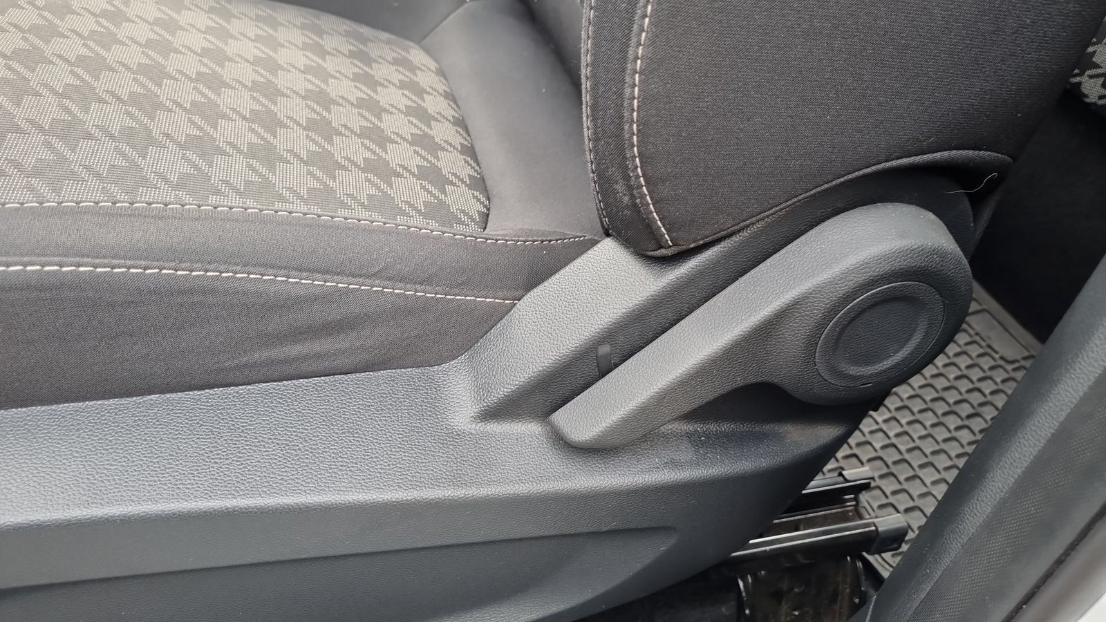 Mg ZS MG ZS 1.5L MT STD PLUS 2025 - Imagen 20 de 20