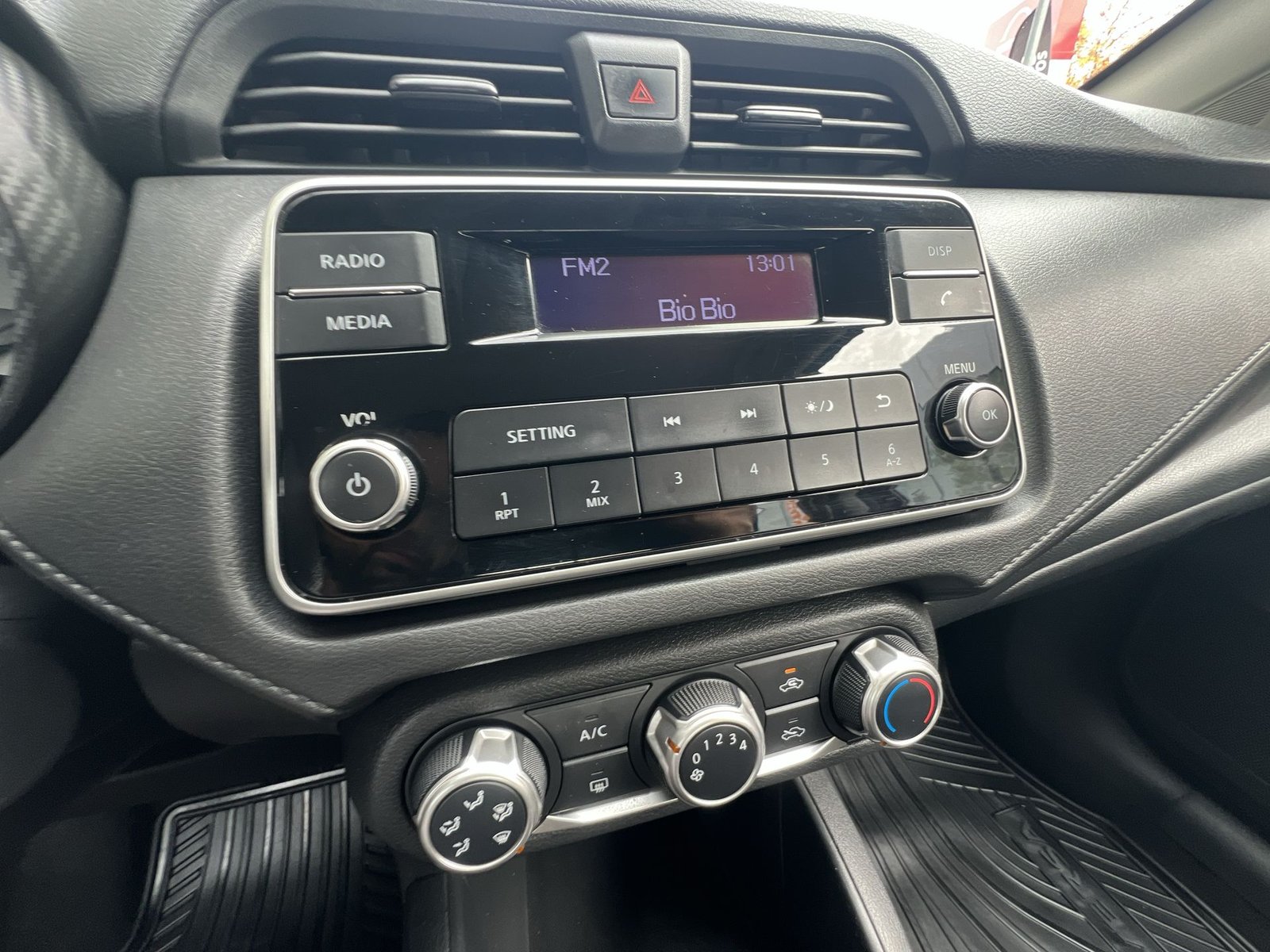 Nissan VERSA CVT 1.6 AUT 2021 - Imagen 16 de 20