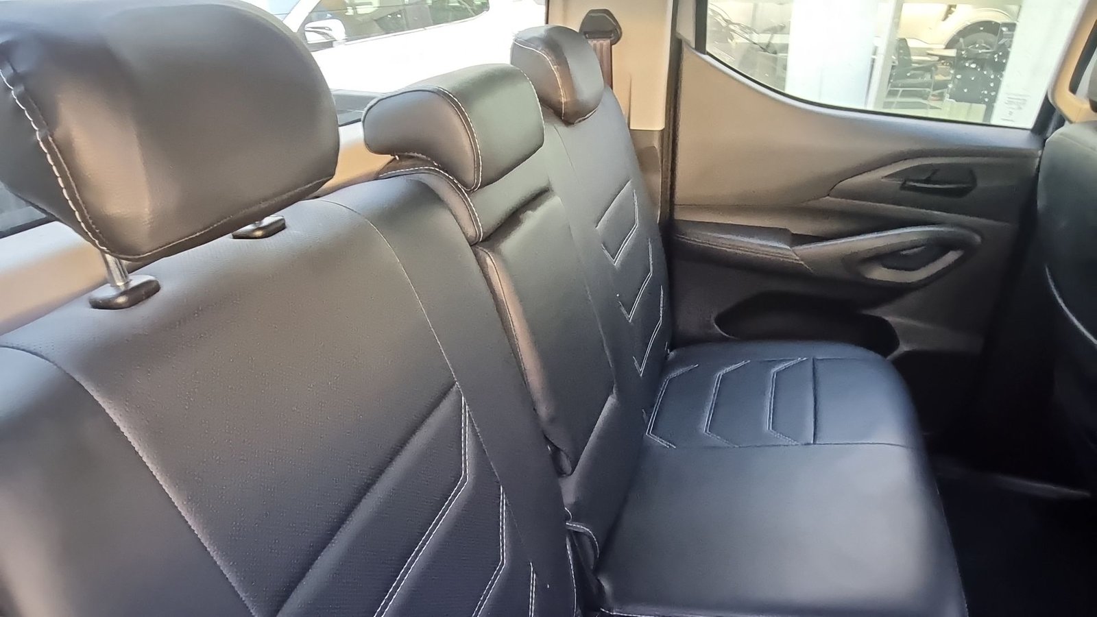 Peugeot LANDTREK BLUE HDI 180 4X4 2.2 2024 - Imagen 19 de 20