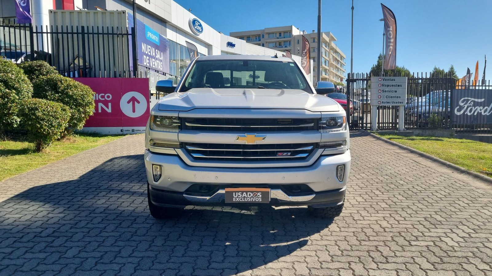Chevrolet SILVERADO DCAB 4X4 5.3 AUT 2018 - Imagen 3 de 20
