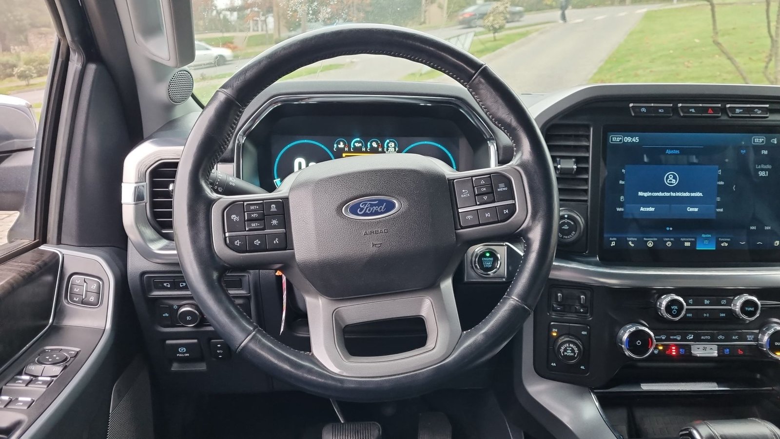 Ford F-150 F150 LARIAT LUXURY 4X4 5.0L AUT 2023 - Imagen 18 de 20