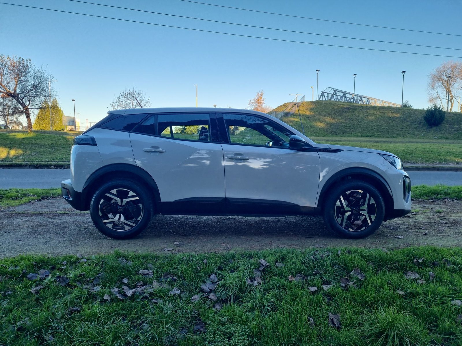 Peugeot 2008 ACTIVE 130 1.2 2025 - Imagen 5 de 20