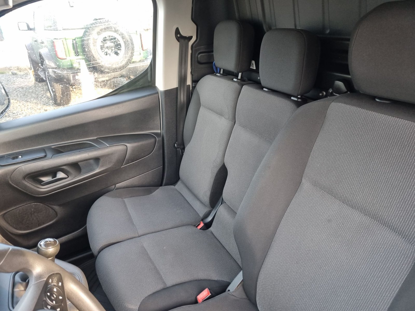 Opel COMBO HDI 92 L1 5P 1.6 2021 - Imagen 12 de 15