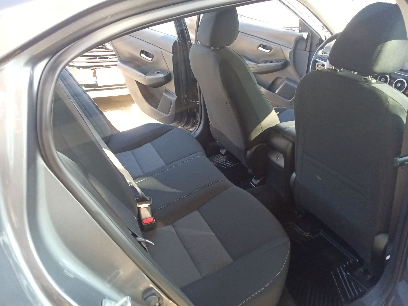 Nissan SENTRA B18 CVT 2.0 AUT 2024 - Imagen 12 de 15