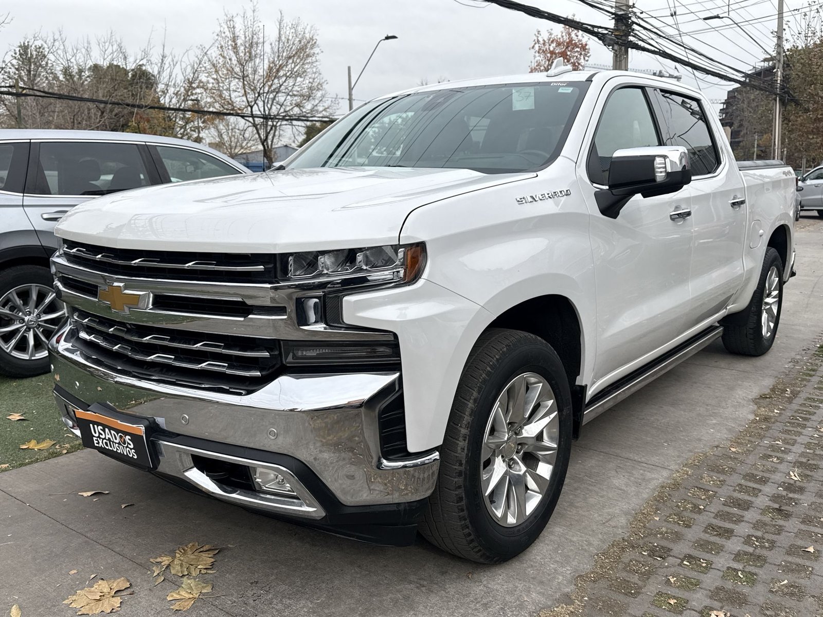 Chevrolet SILVERADO CC DCAB 4X4 5.3 AUT 2020 - Imagen 4 de 15