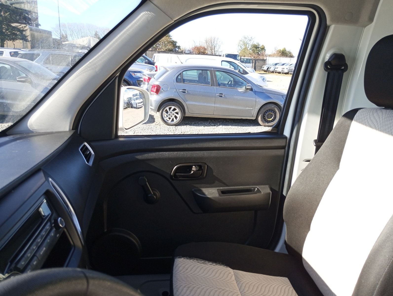 Kyc GRAN MAMUT T3 T3 CARGO BOX 4X2 1.5 2023 - Imagen 10 de 20