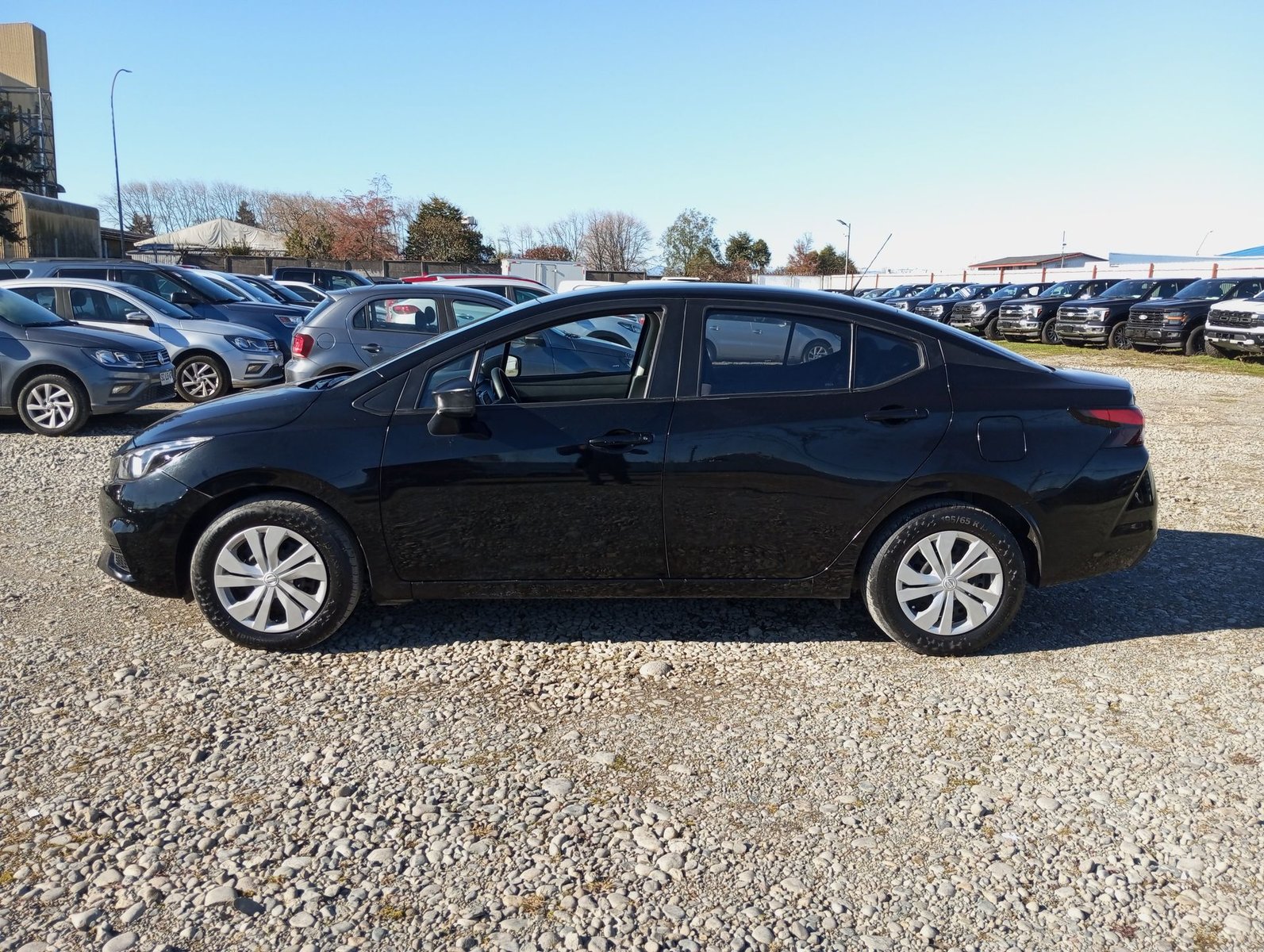 Nissan VERSA MT 1.6 2023 - Imagen 5 de 20