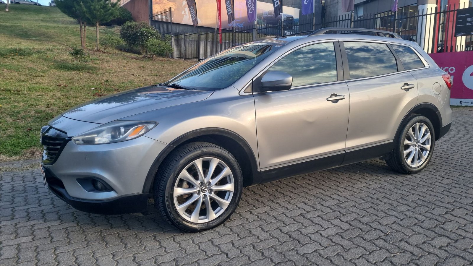 Mazda CX-9 CX 9 R 4X4 3.7 AT 2014 - Imagen 5 de 15