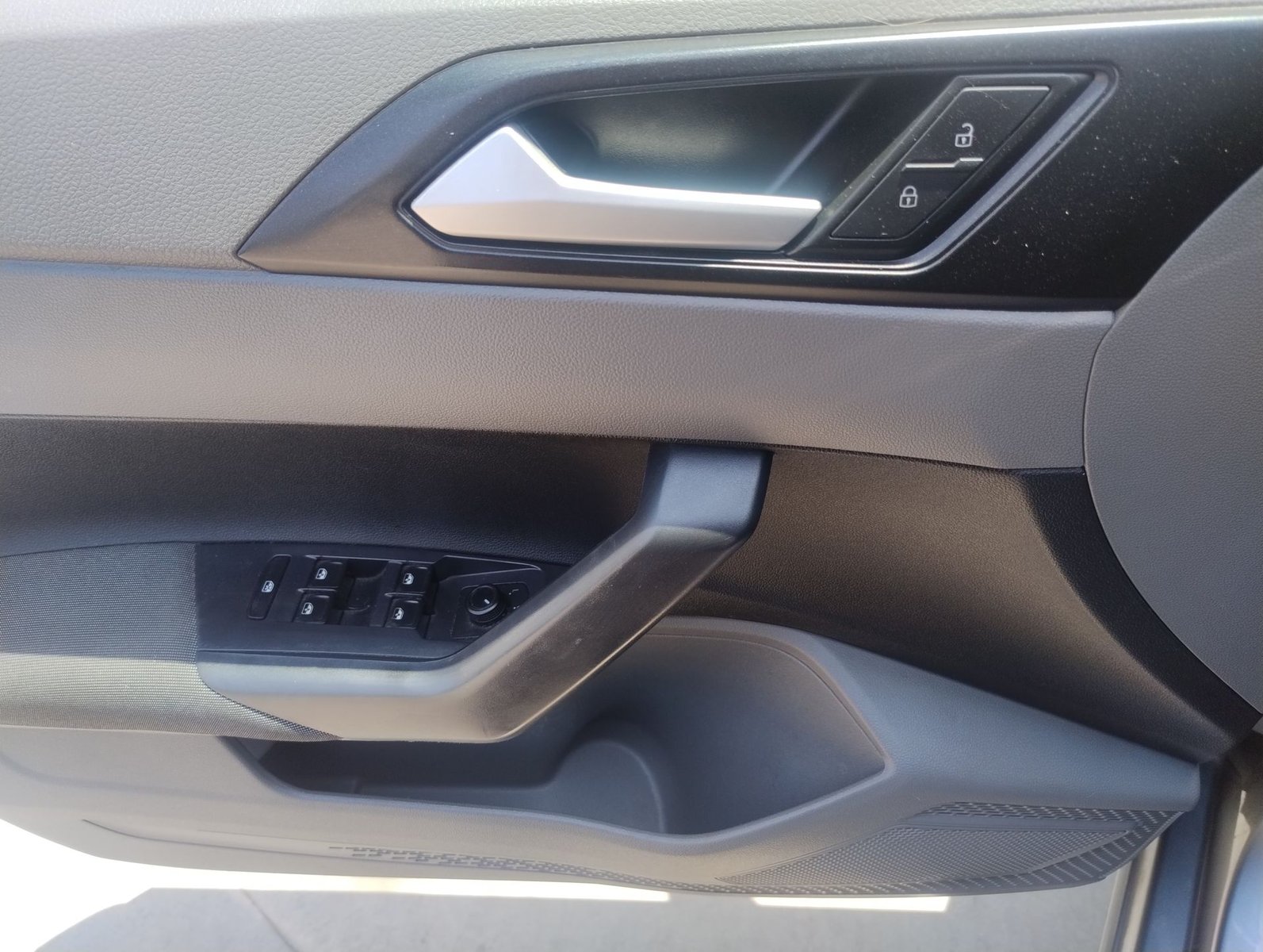 Volkswagen VIRTUS 1.6 AUT 2019 - Imagen 19 de 20