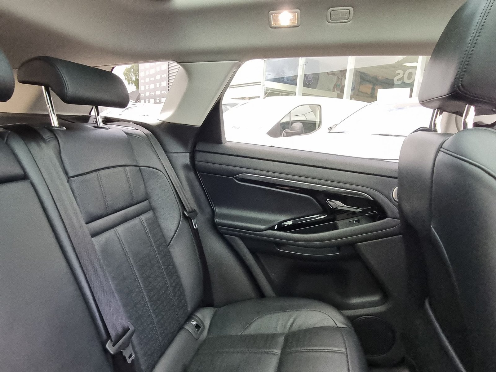 Land-rover RANGE ROVER EVOQUE EVOQUE SE 2.0 2023 - Imagen 14 de 20
