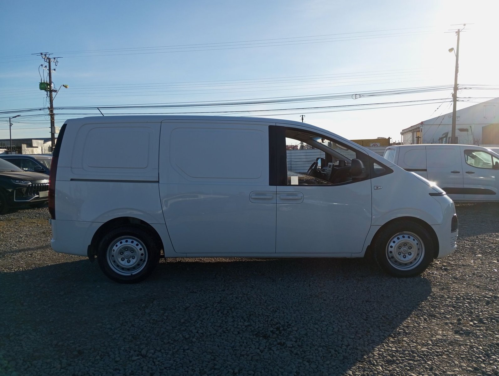 Hyundai STARIA US4 CRDI 2.2 2024 - Imagen 9 de 20