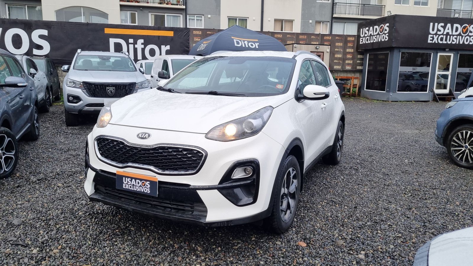 Kia SPORTAGE LX 2.0 2021 - Imagen 4 de 20