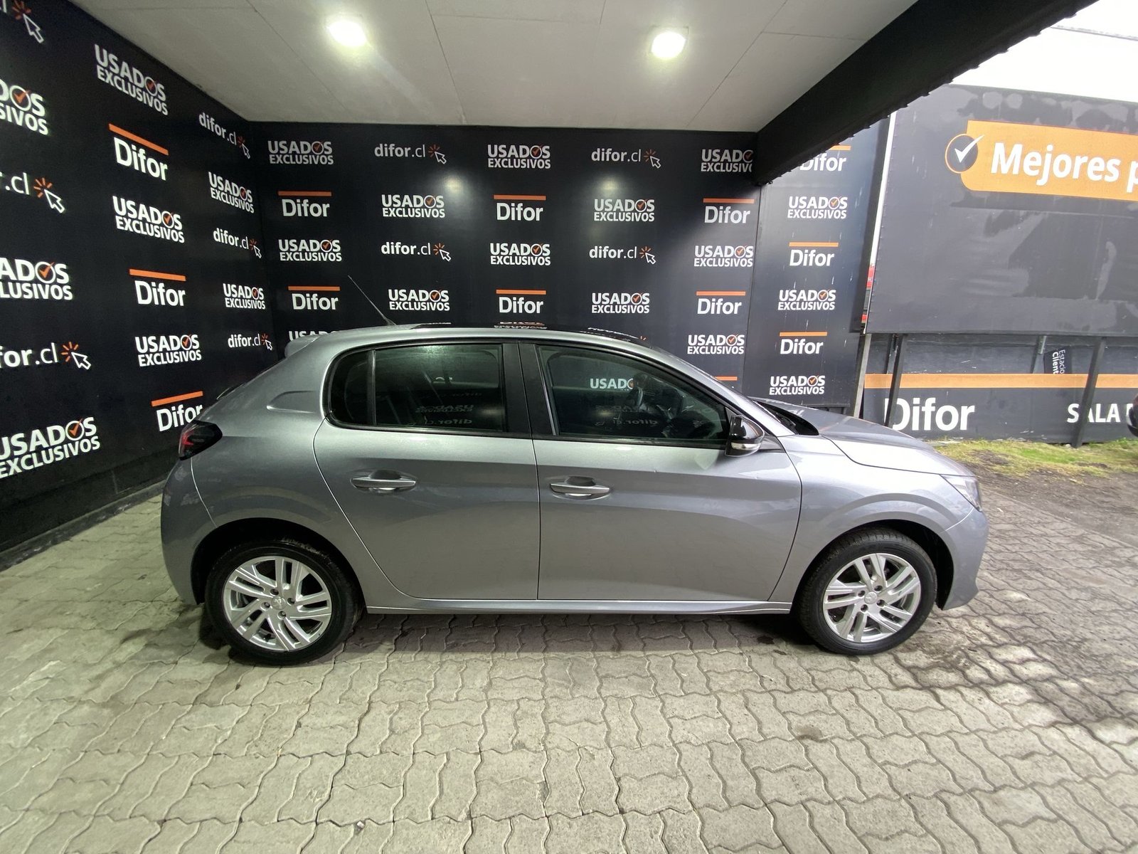 Peugeot 208 PURETECH 75 MT 1.2 2024 - Imagen 12 de 20