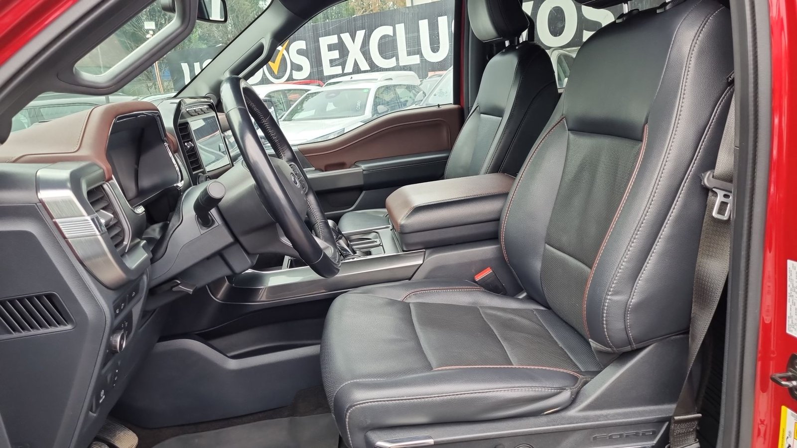Ford F-150 F150 LARIAT SPORT 4X4 5.0L AUT 2023 - Imagen 19 de 20