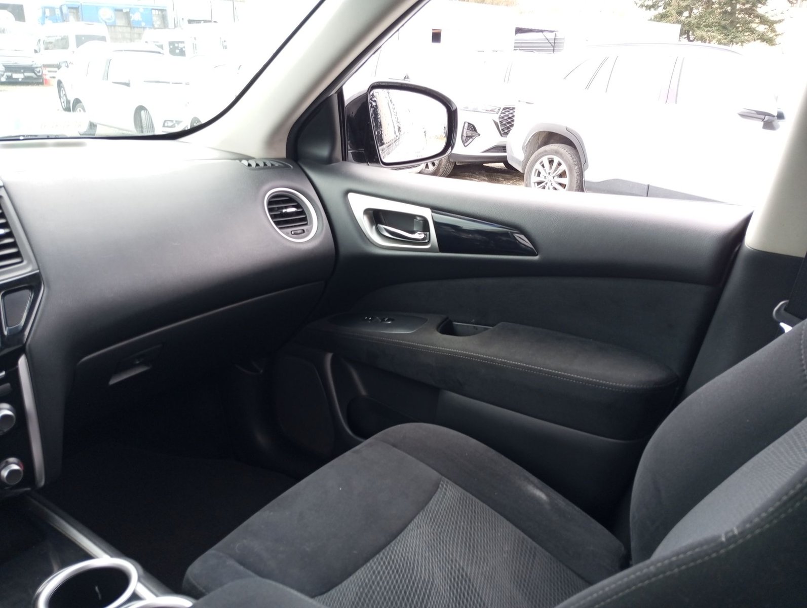 Nissan PATHFINDER SENSE 3.5 AUT 2016 - Imagen 15 de 20