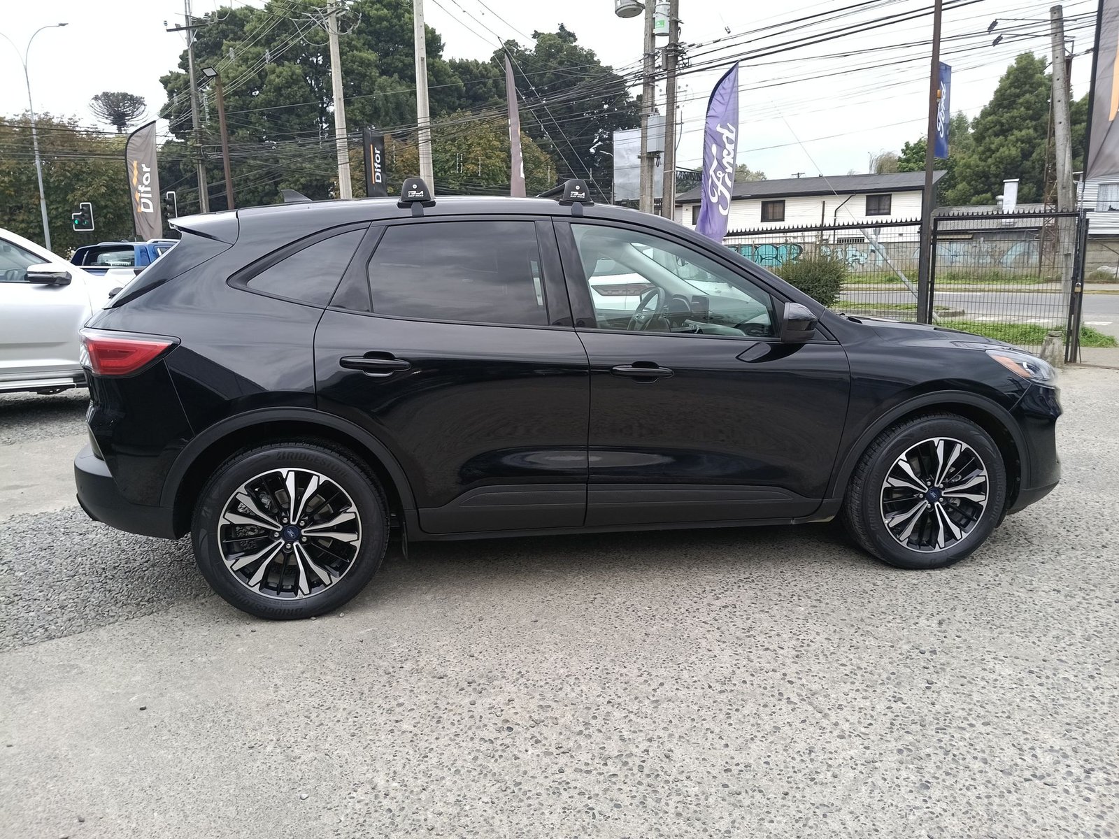 Ford ESCAPE DURA D4 2.5 AUT 2023 - Imagen 9 de 20