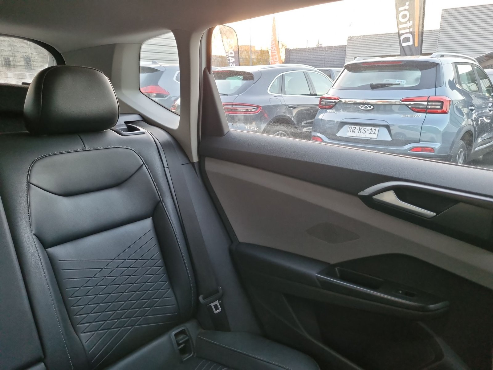 Volkswagen TAOS TSI 1.4 AT 2023 - Imagen 14 de 20
