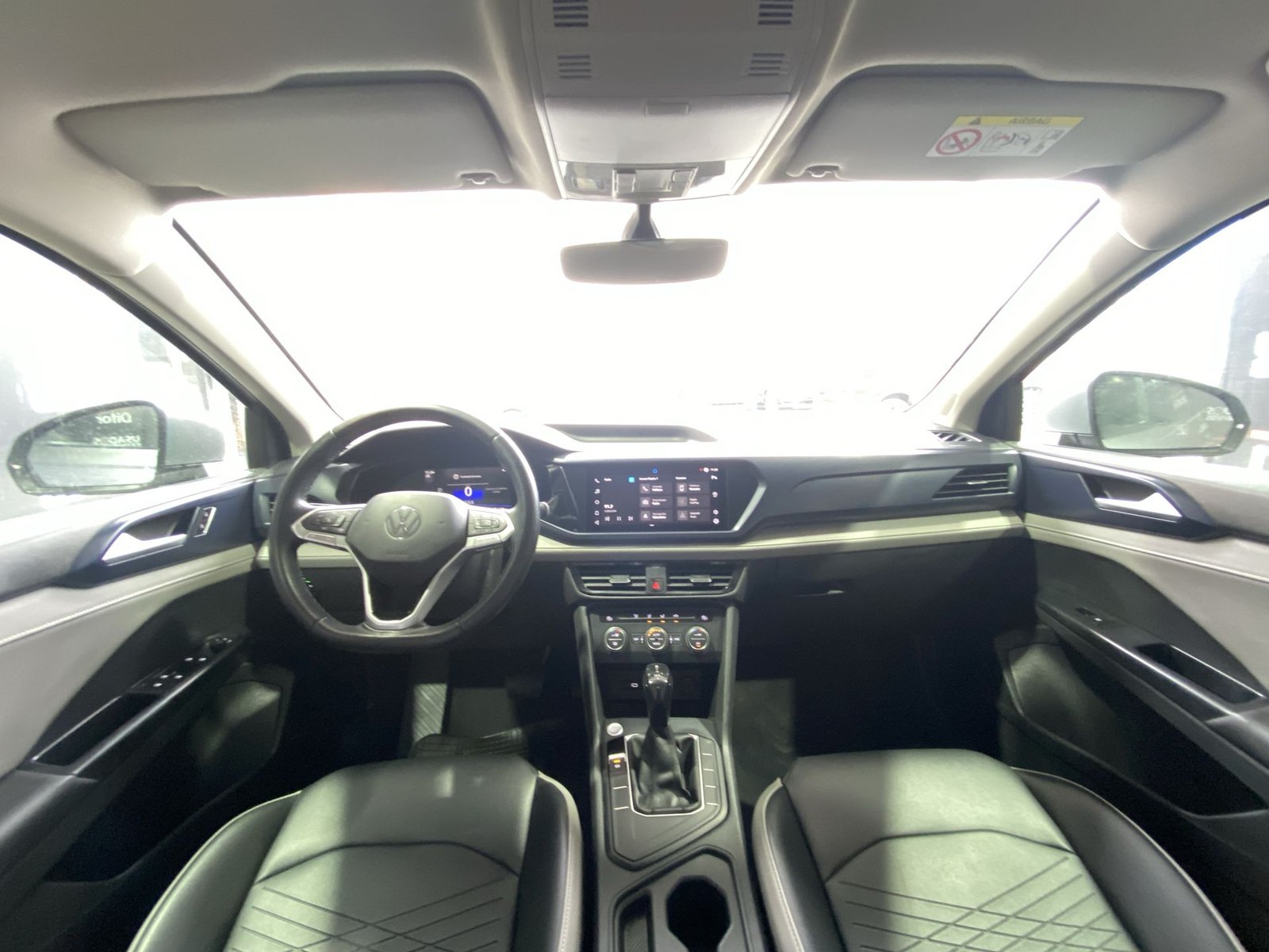 Volkswagen TAOS TSI 1.4 AT 2023 - Imagen 14 de 20