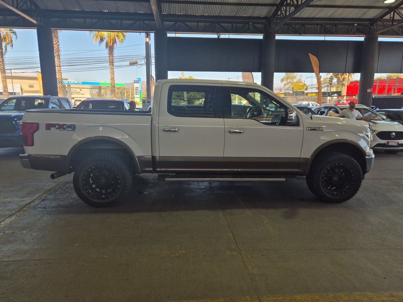 Ford F-150 F150 LARIAT 4X4 5.0 AT 2021 - Imagen 12 de 20
