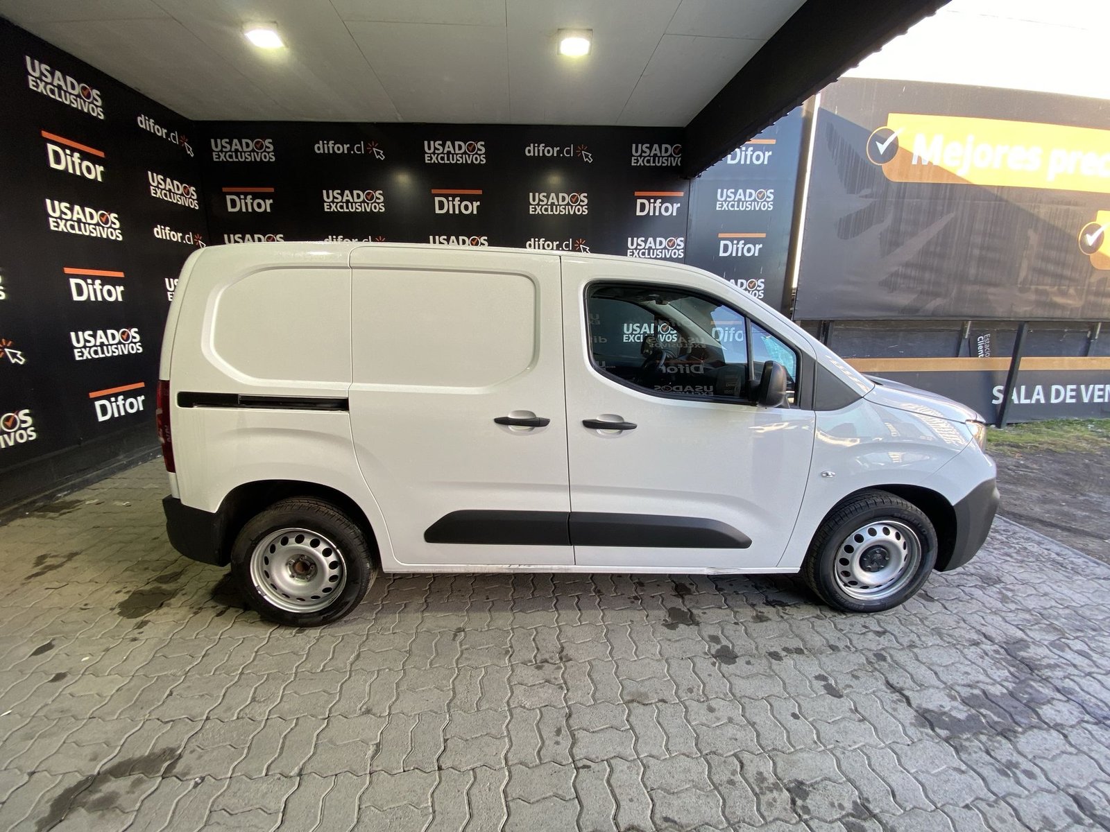 Peugeot PARTNER HDI 92 L1 1.6 2022 - Imagen 12 de 20
