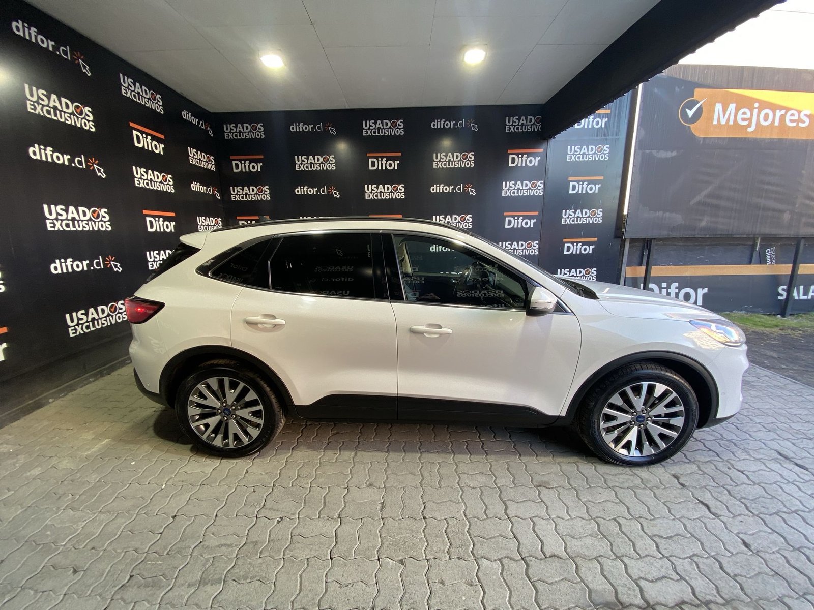 Ford ESCAPE NEW ESCAPE TITANIUM AWD CVT 2.5 2021 - Imagen 12 de 20