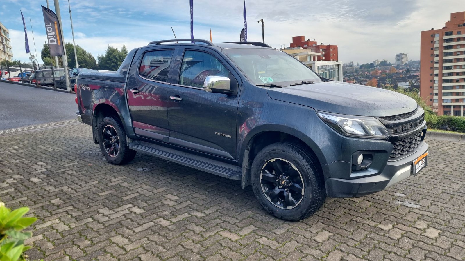 Chevrolet COLORADO DCAB 4X4 2.8 AT 2023 - Imagen 13 de 15
