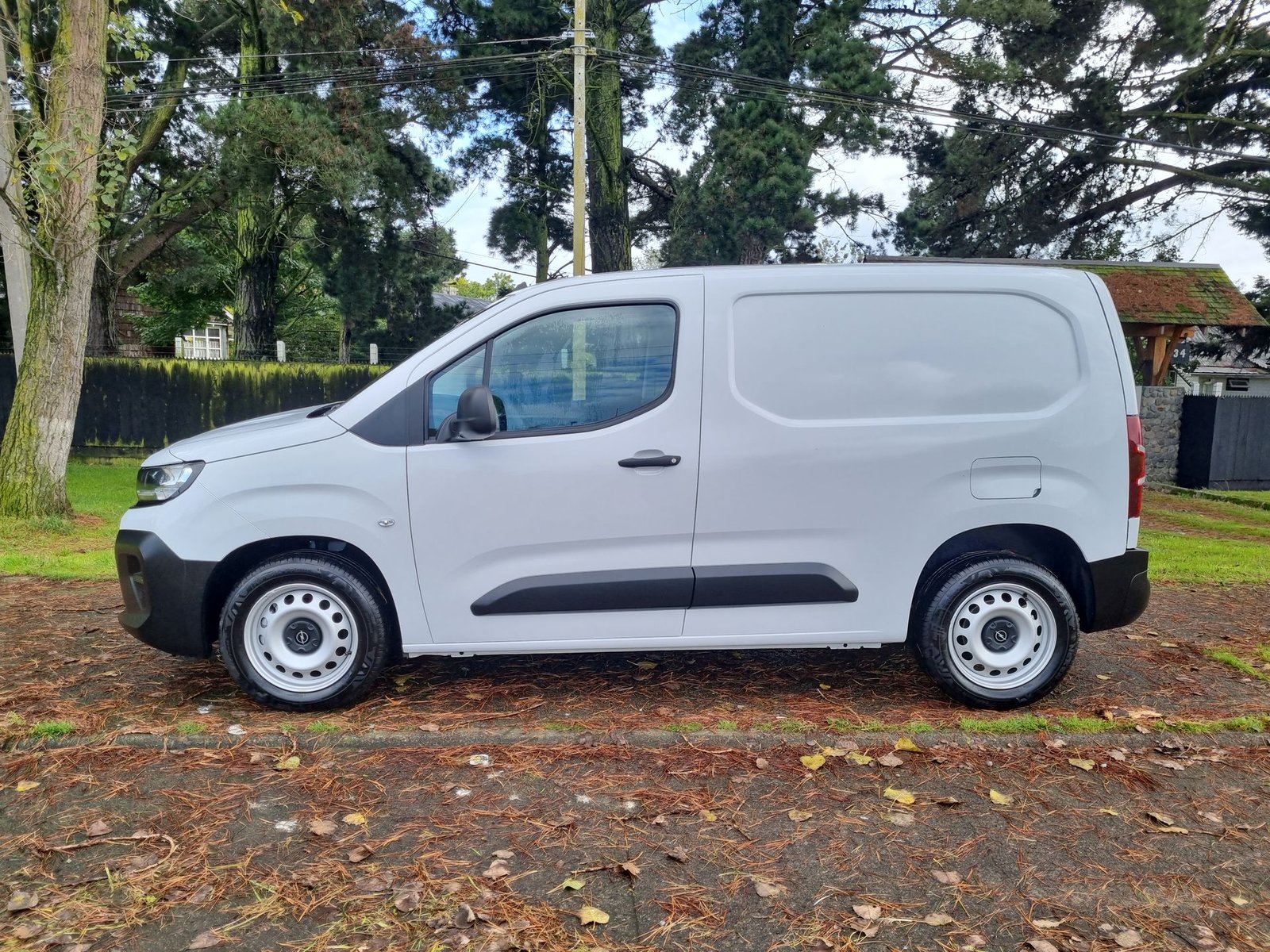 Opel COMBO L1 1.5 2026 - Imagen 13 de 20