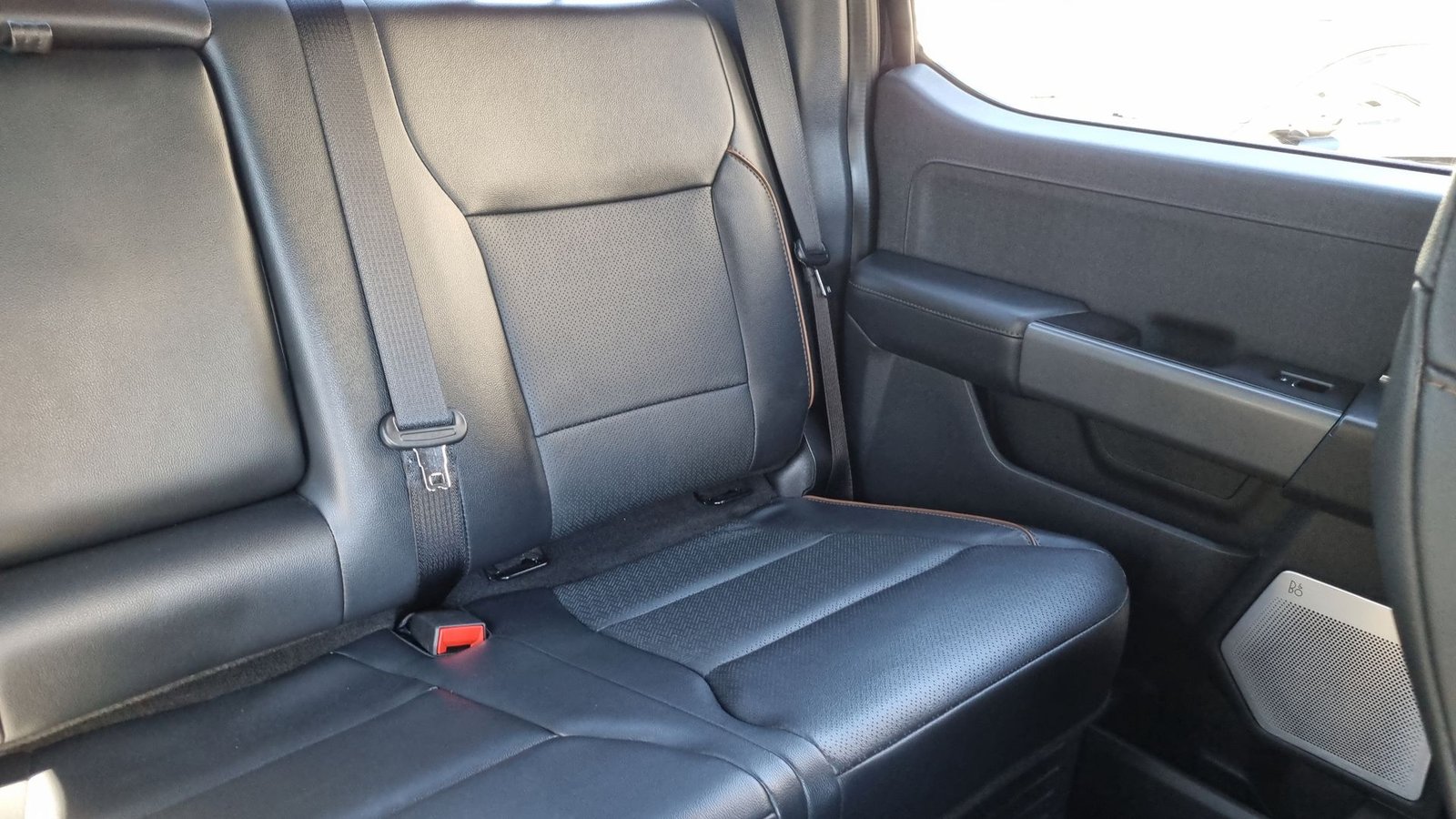 Ford F-150 F150 LARIAT LUX 4X4 5.0 AUT 2025 - Imagen 15 de 15
